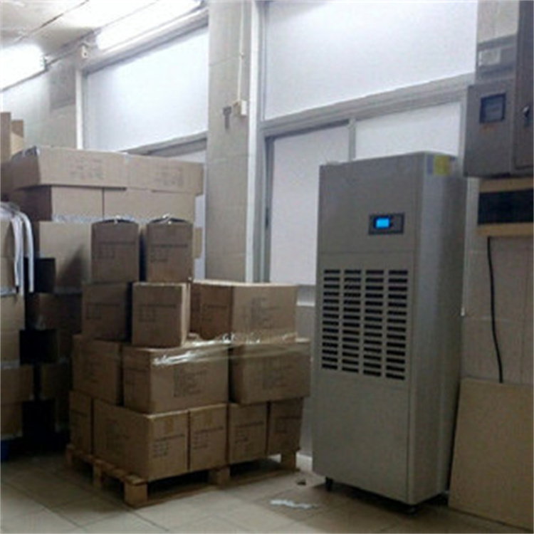 家用除濕機的選擇：智能觸控除濕機哪款更適合？